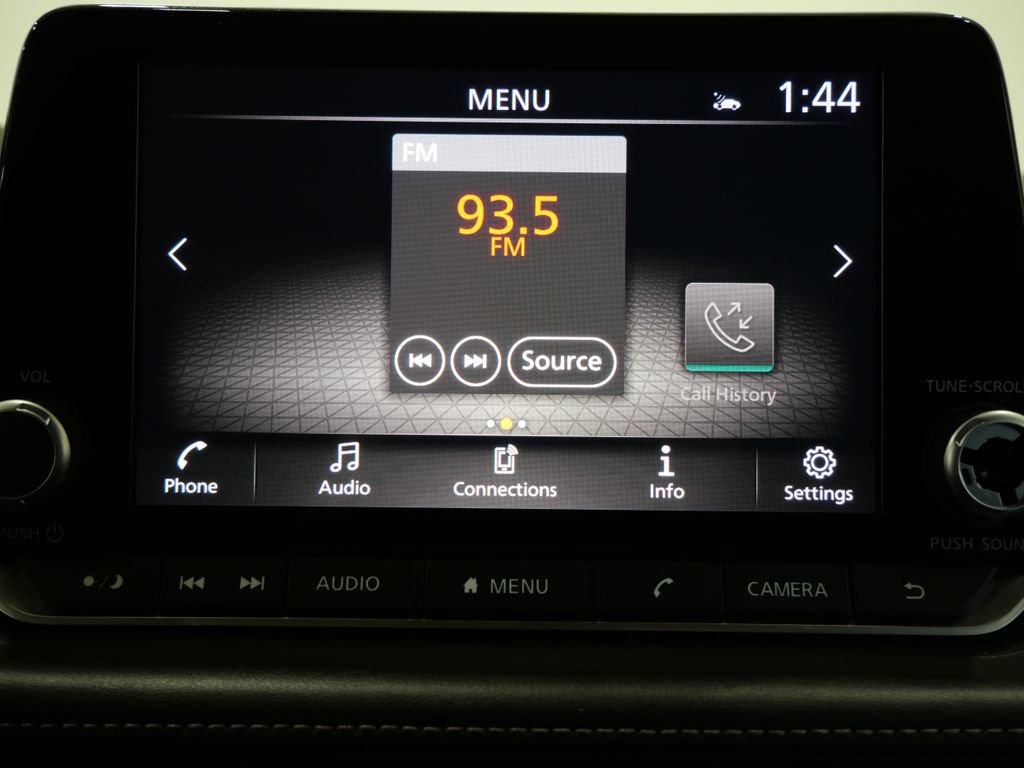 Used 2024 Nissan Rogue SV AWD/4WD image 16