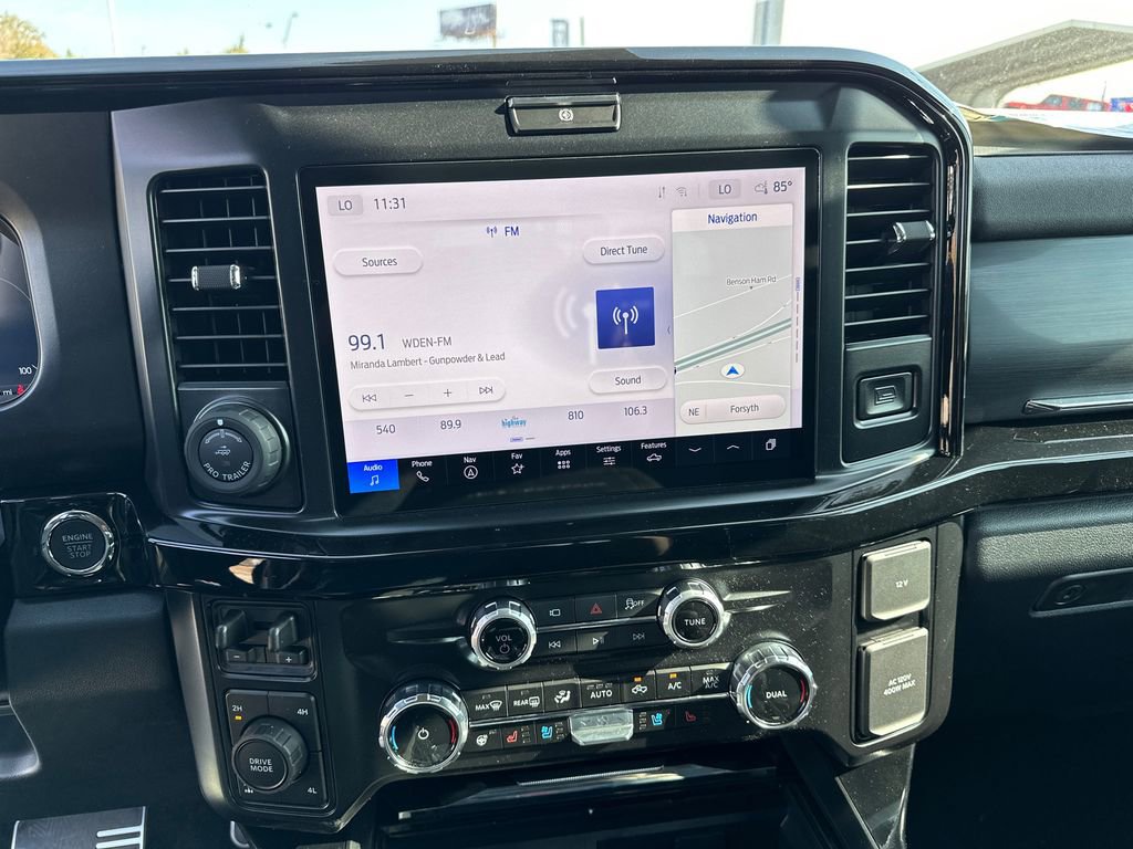 New 2026 Ford F250 Lariat w/ Black Appearance Package image 27