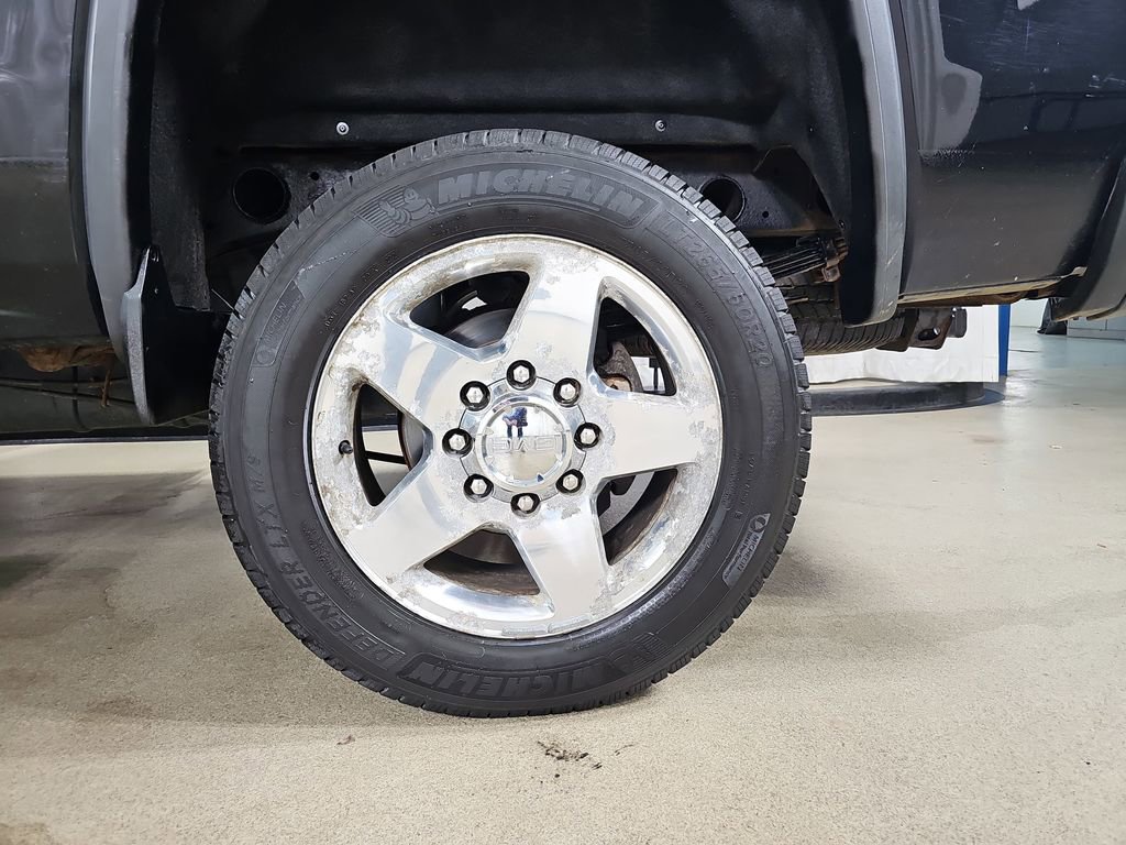 Used 2015 GMC Sierra 2500 Denali image 40