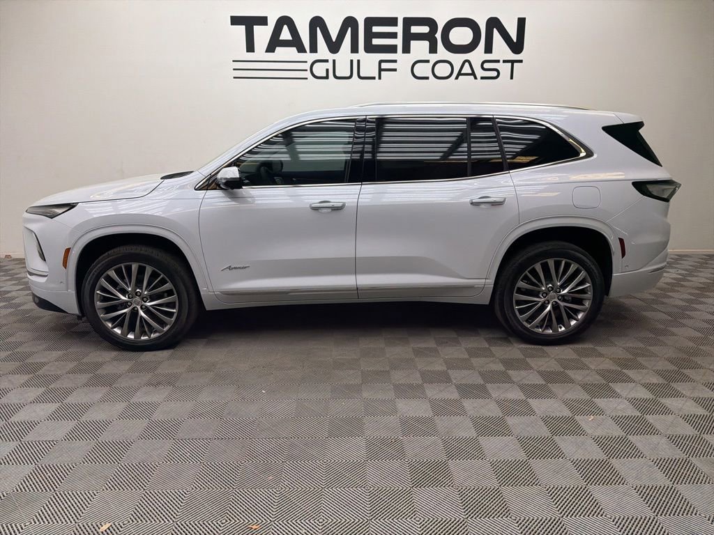 New 2026 Buick Enclave Avenir w/ Super Cruise Package image 2