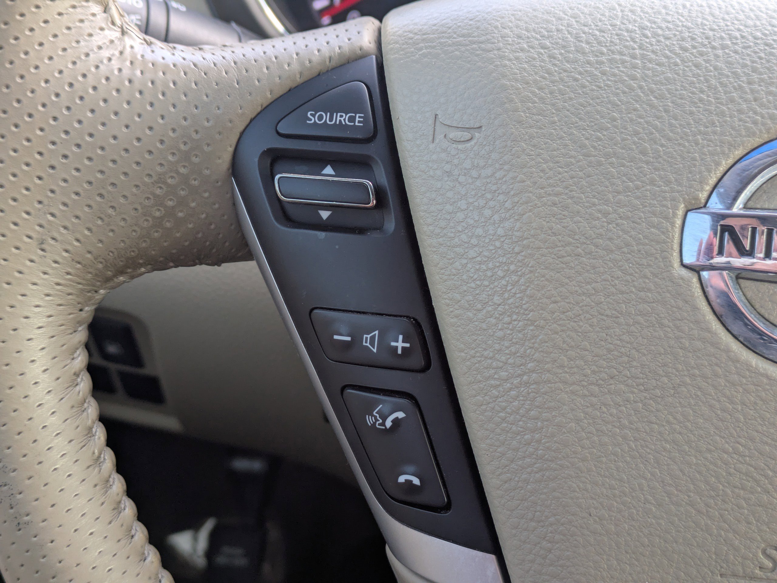 Used 2013 Nissan Murano SV image 25
