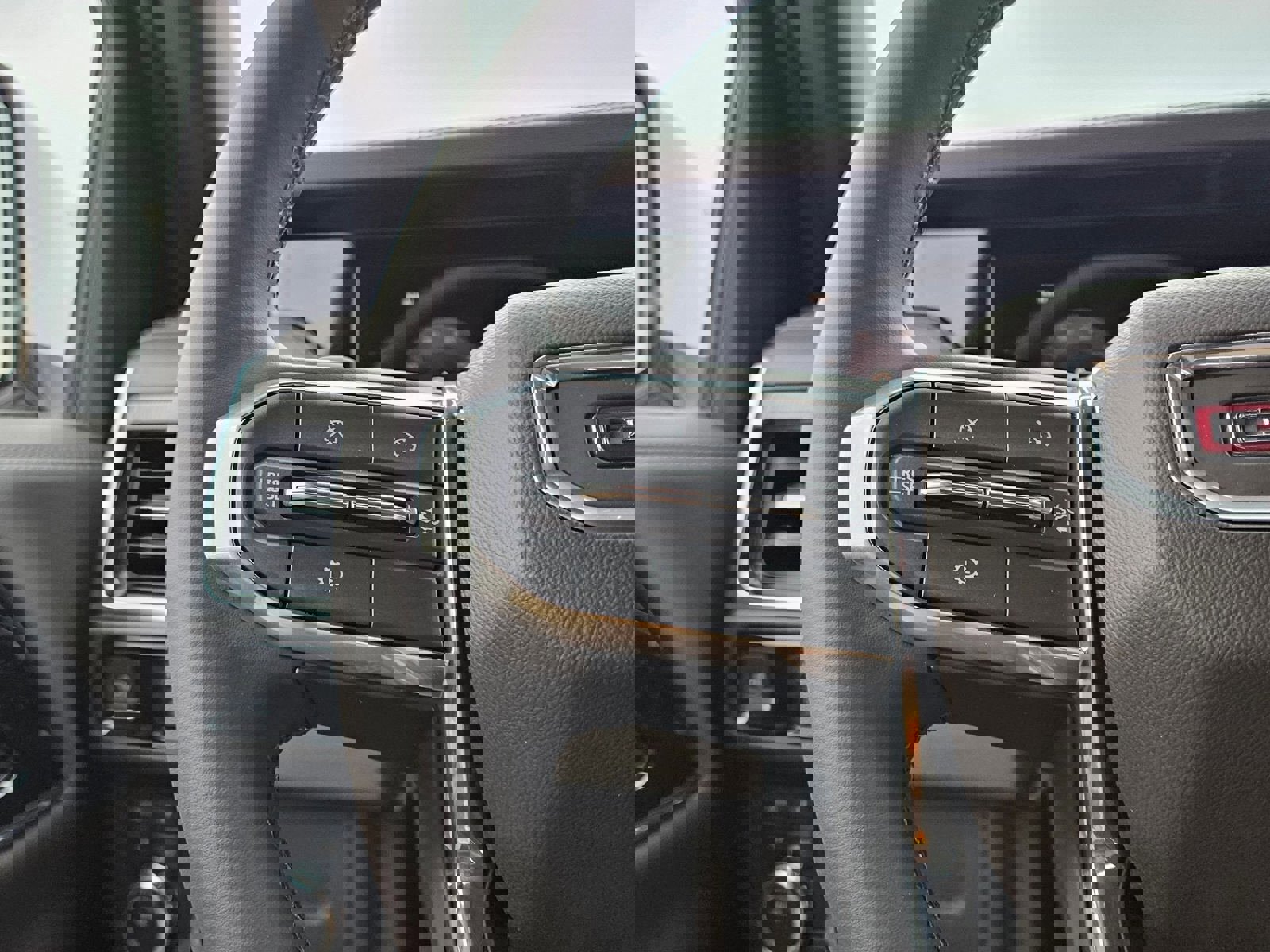 New 2026 GMC Yukon XL Elevation image 12