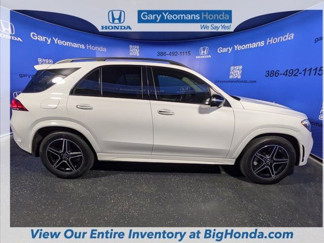 Used 2022 Mercedes-Benz GLE 350 w/ AMG Line Exterior image 3