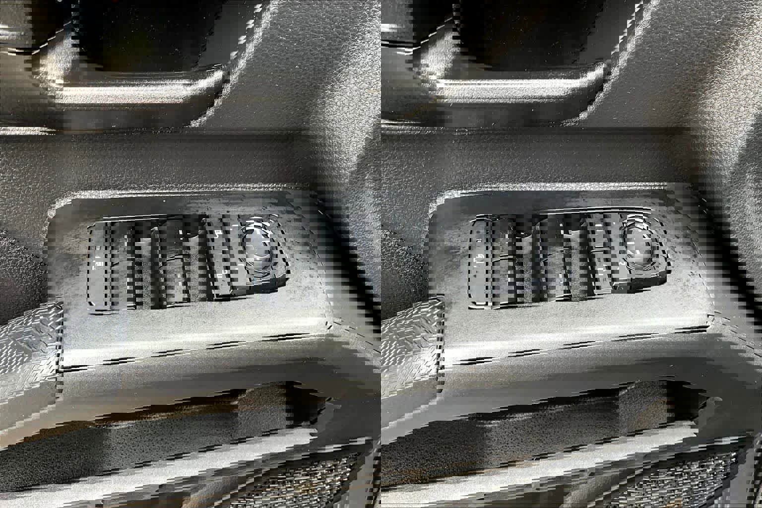 Certified 2024 Toyota Tacoma SR5 image 31