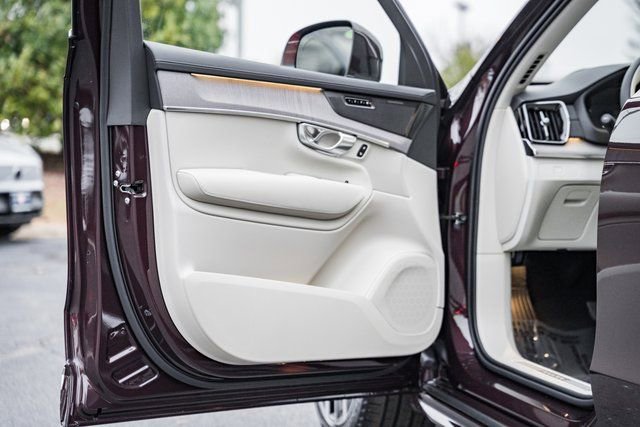New 2026 Volvo XC90 B6 Ultra w/ Protection Package Premier AWD/4WD image 38