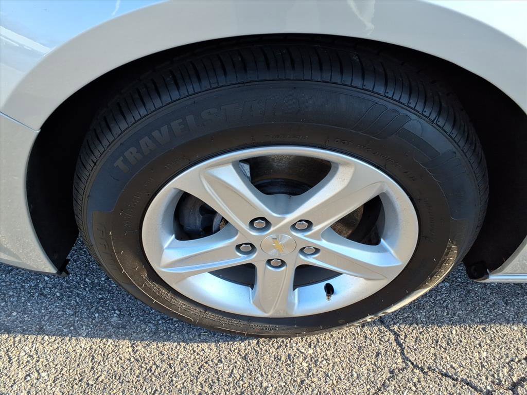 Used 2021 Chevrolet Malibu LS image 10