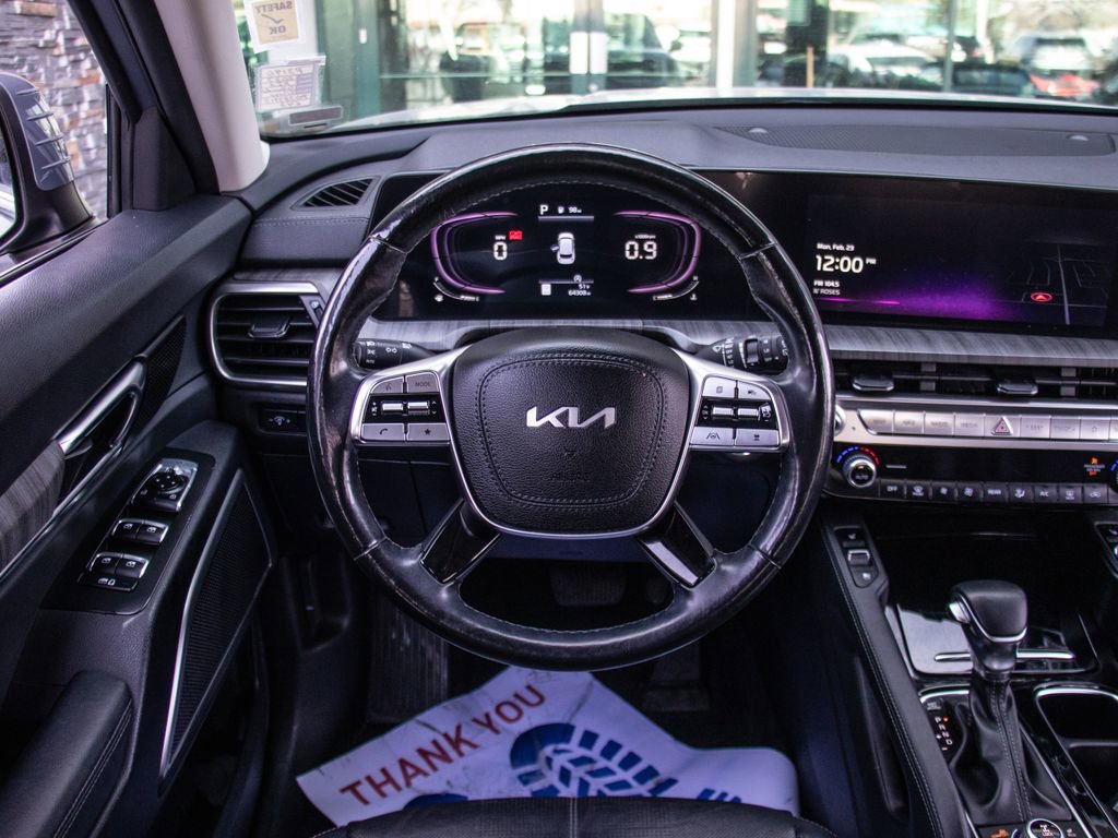 Used 2023 Kia Telluride EX w/ EX Captain's Chair Package image 12