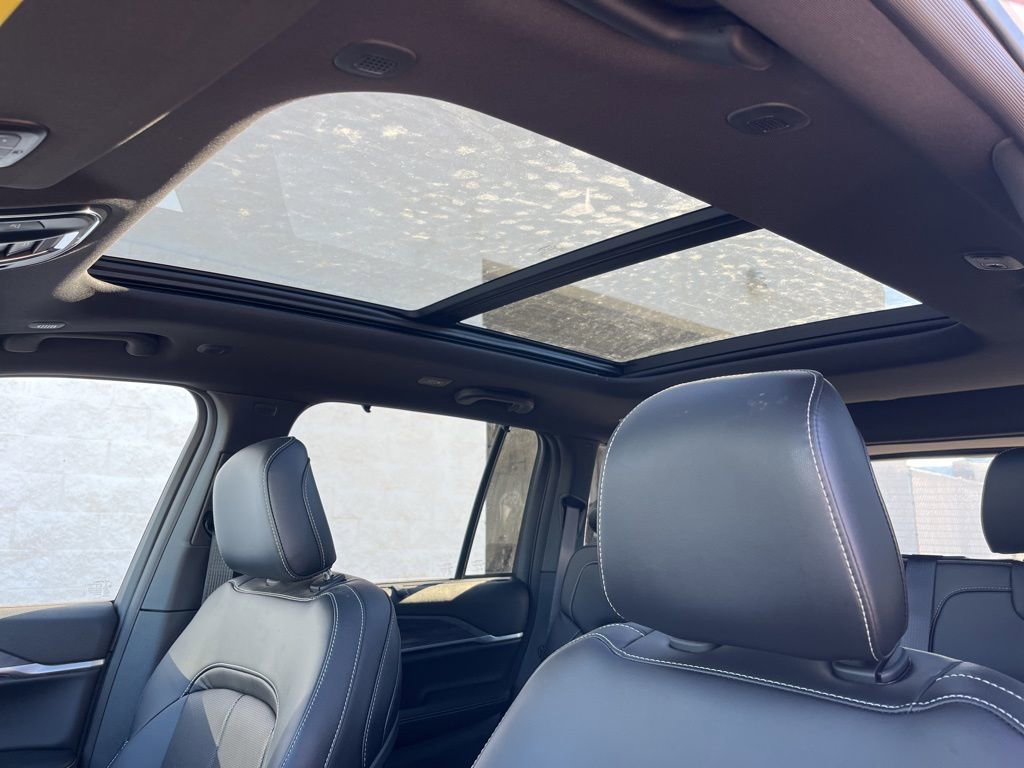 New 2025 Jeep Grand Cherokee Limited 4xe image 22