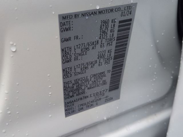Used 2024 Nissan Titan PRO-4X w/ Pro-4x Convenience Package image 37