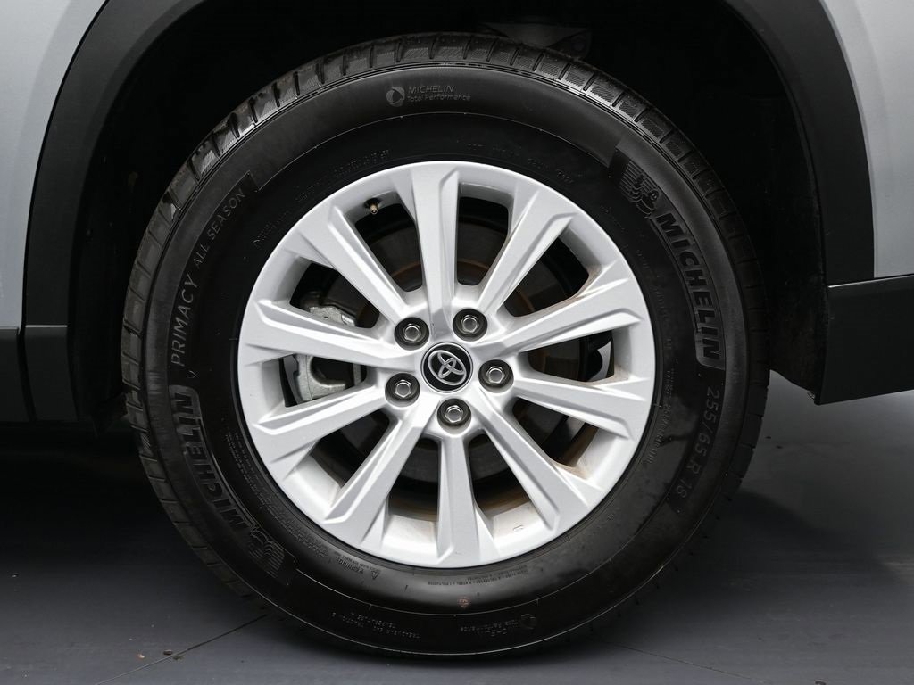 Used 2024 Toyota Grand Highlander XLE image 12