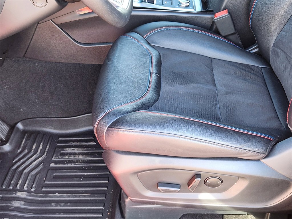 Used 2024 Ford Explorer ST w/ Equipment Group 401A image 8