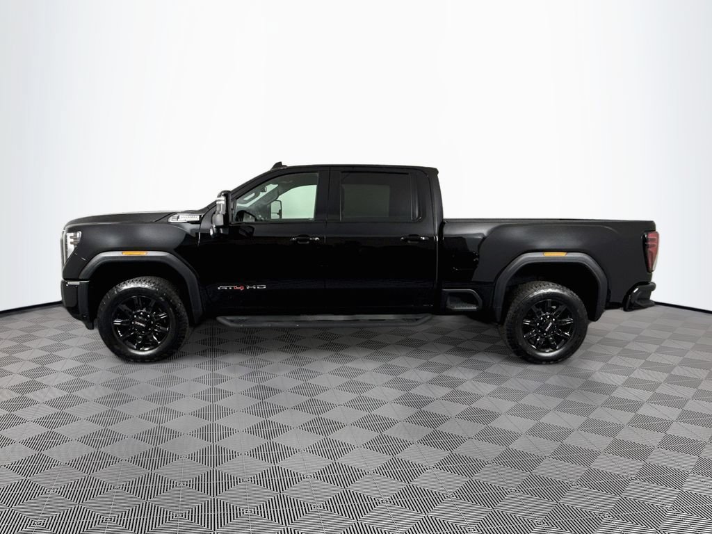 Used 2026 GMC Sierra 3500 AT4 AWD/4WD image 4