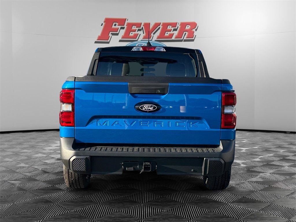New 2025 Ford Maverick XLT w/ Black Appearance Package image 4