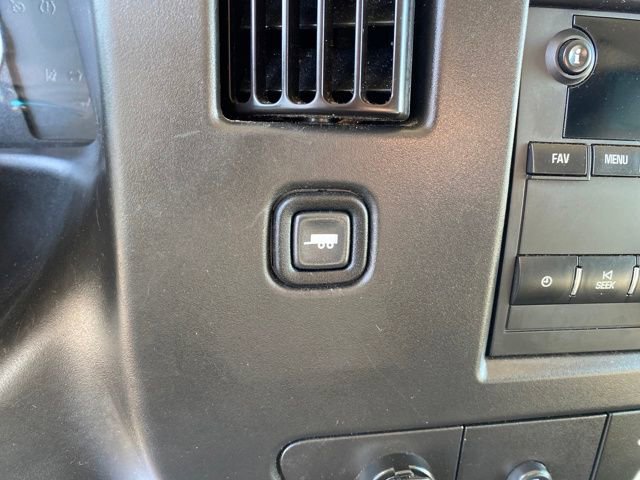 Certified 2024 GMC Savana 2500 Extended w/ Driver Convenience Package image 13