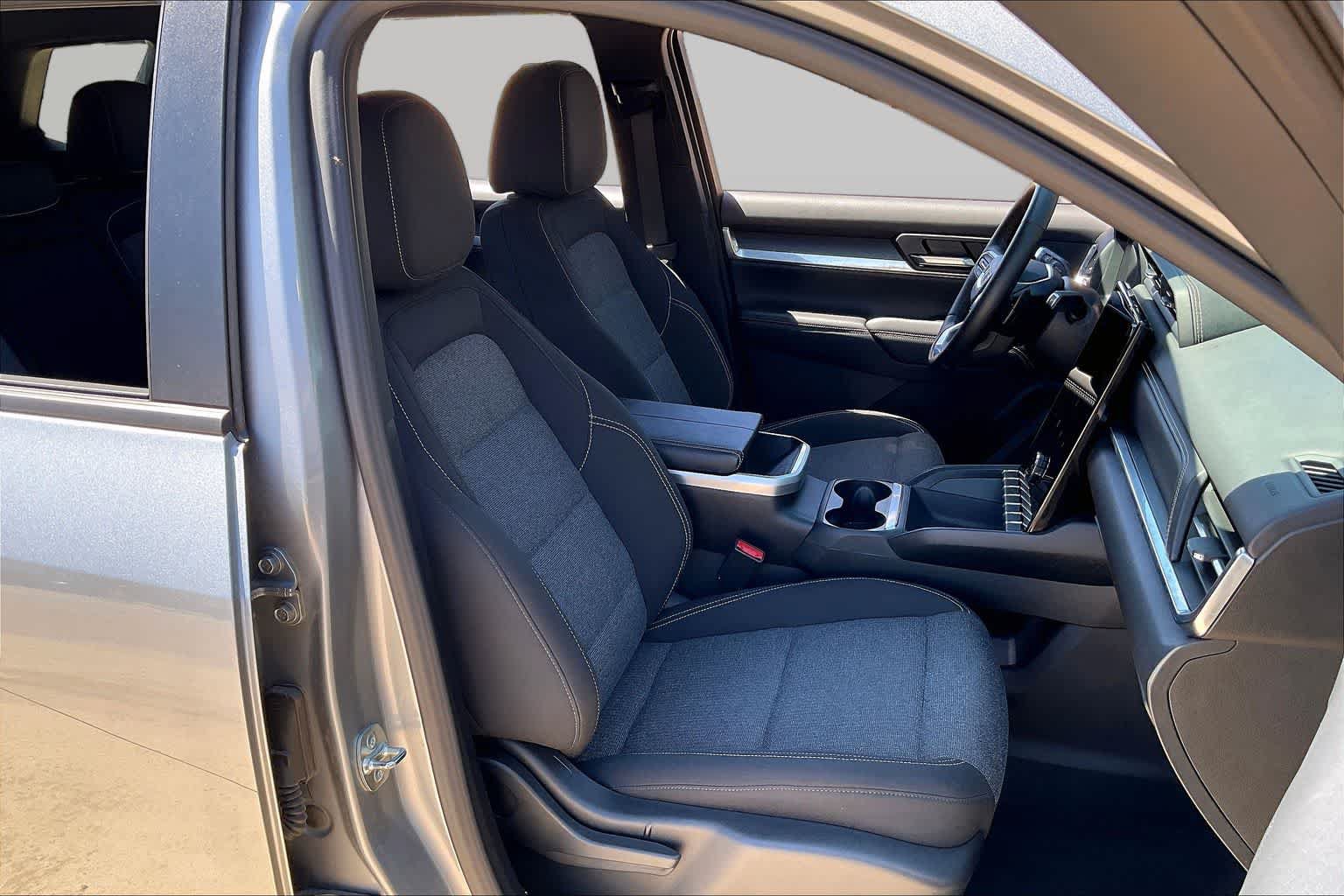 Used 2025 GMC Terrain Elevation AWD/4WD image 10