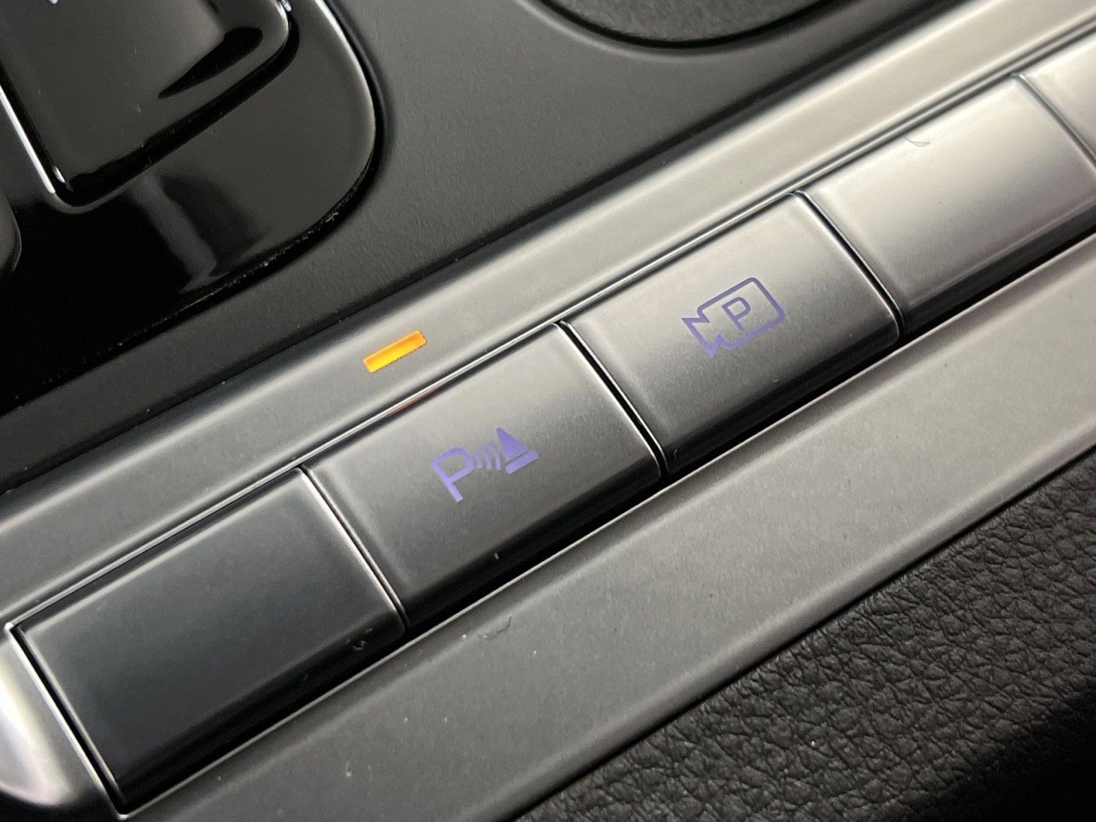 New 2026 Kia Carnival SX w/ SX Dark Edition Package image 33