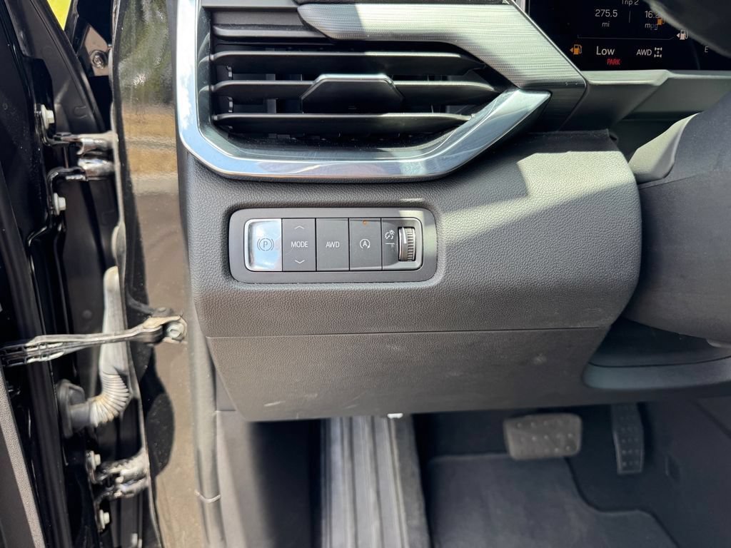 Used 2025 GMC Acadia Elevation AWD/4WD image 23