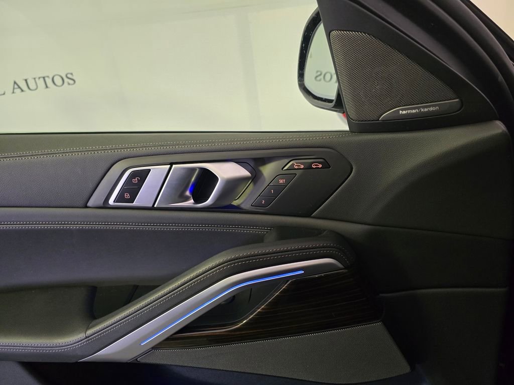Certified 2023 BMW X6 xDrive40i w/ Premium Package image 12