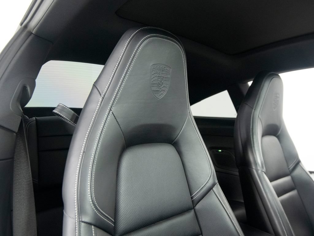 Certified 2022 Porsche 911 Carrera 4 AWD/4WD image 38