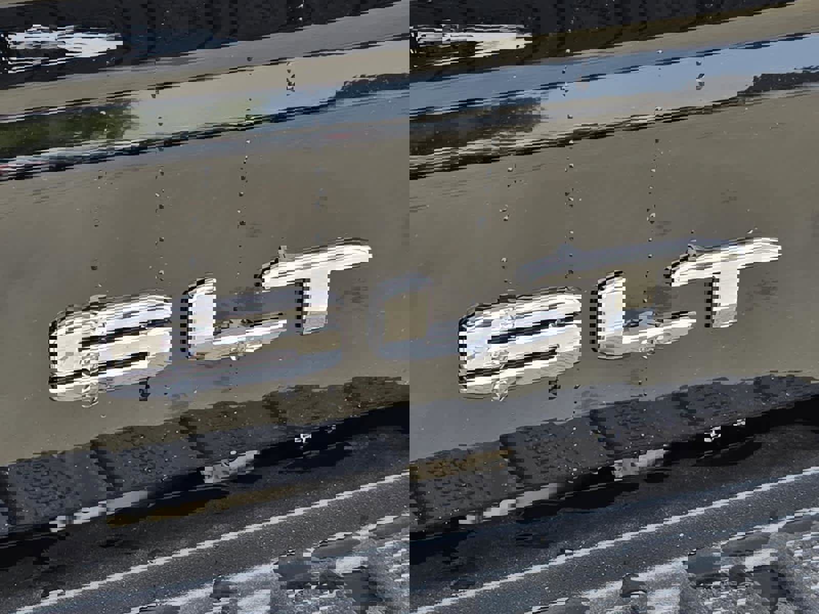 New 2025 GMC Sierra 2500 SLT image 6