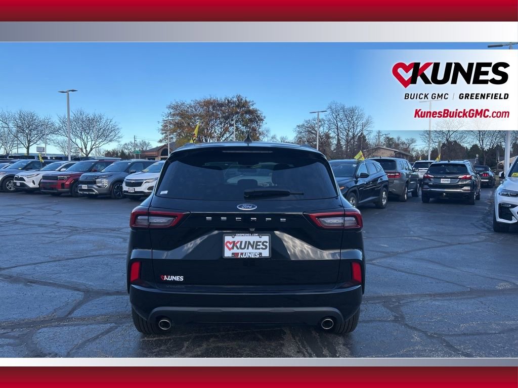 Used 2024 Ford Escape ST-Line image 8