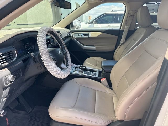 Used 2021 Ford Explorer Limited w/ Hybrid Equipment Group 310A AWD/4WD image 11