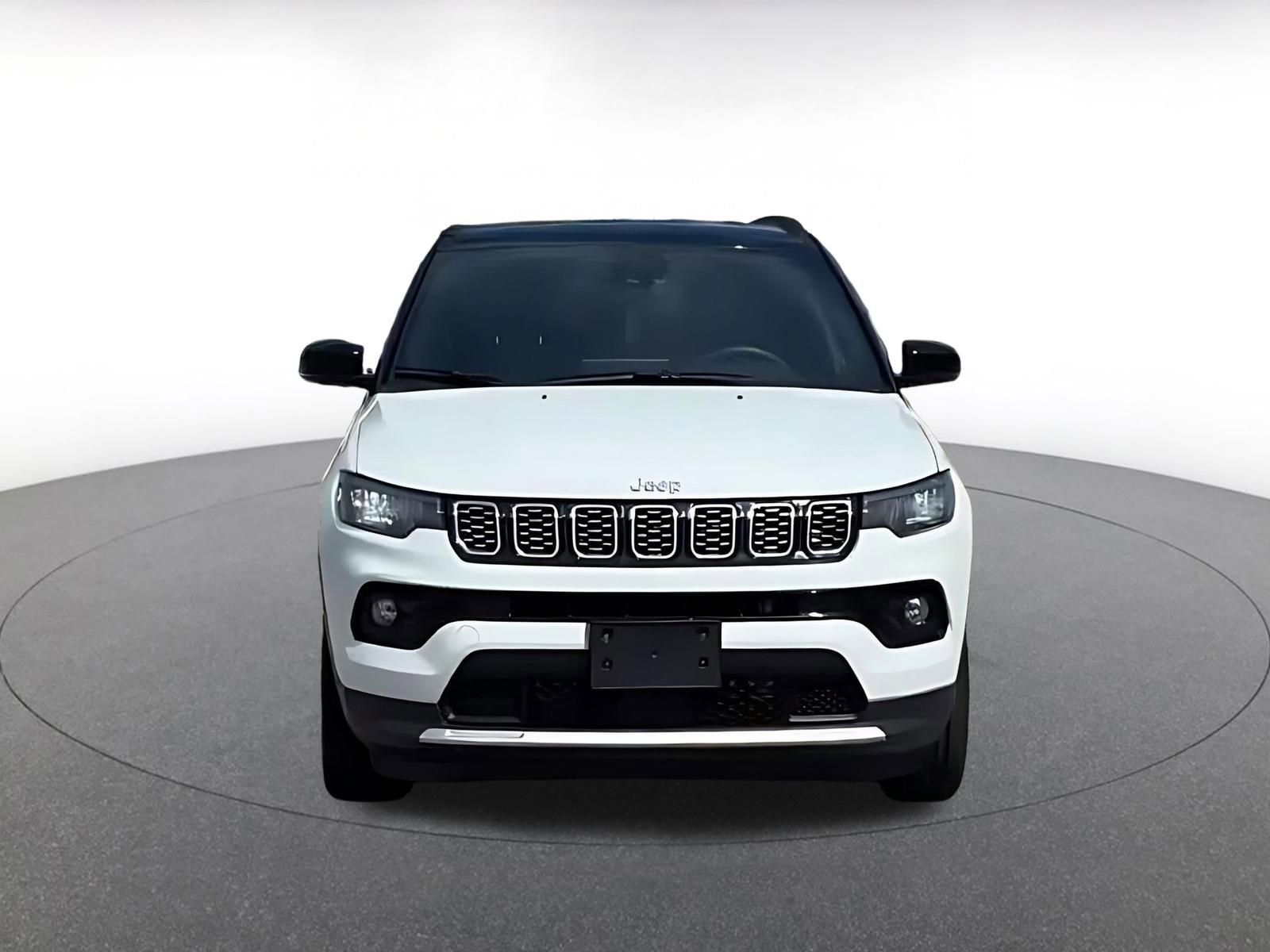 Used 2025 Jeep Compass Limited image 4