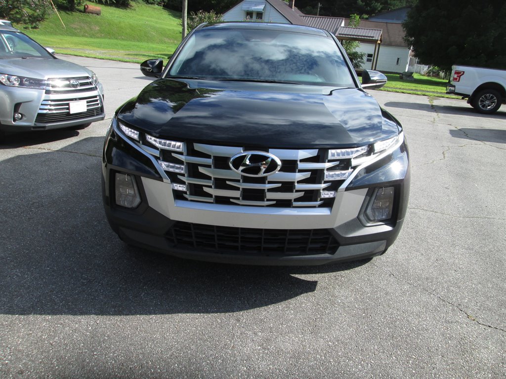 Used 2024 Hyundai Santa Cruz SEL AWD/4WD image 2