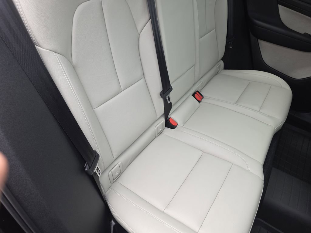 Used 2019 Volvo XC40 T5 Inscription AWD/4WD image 18