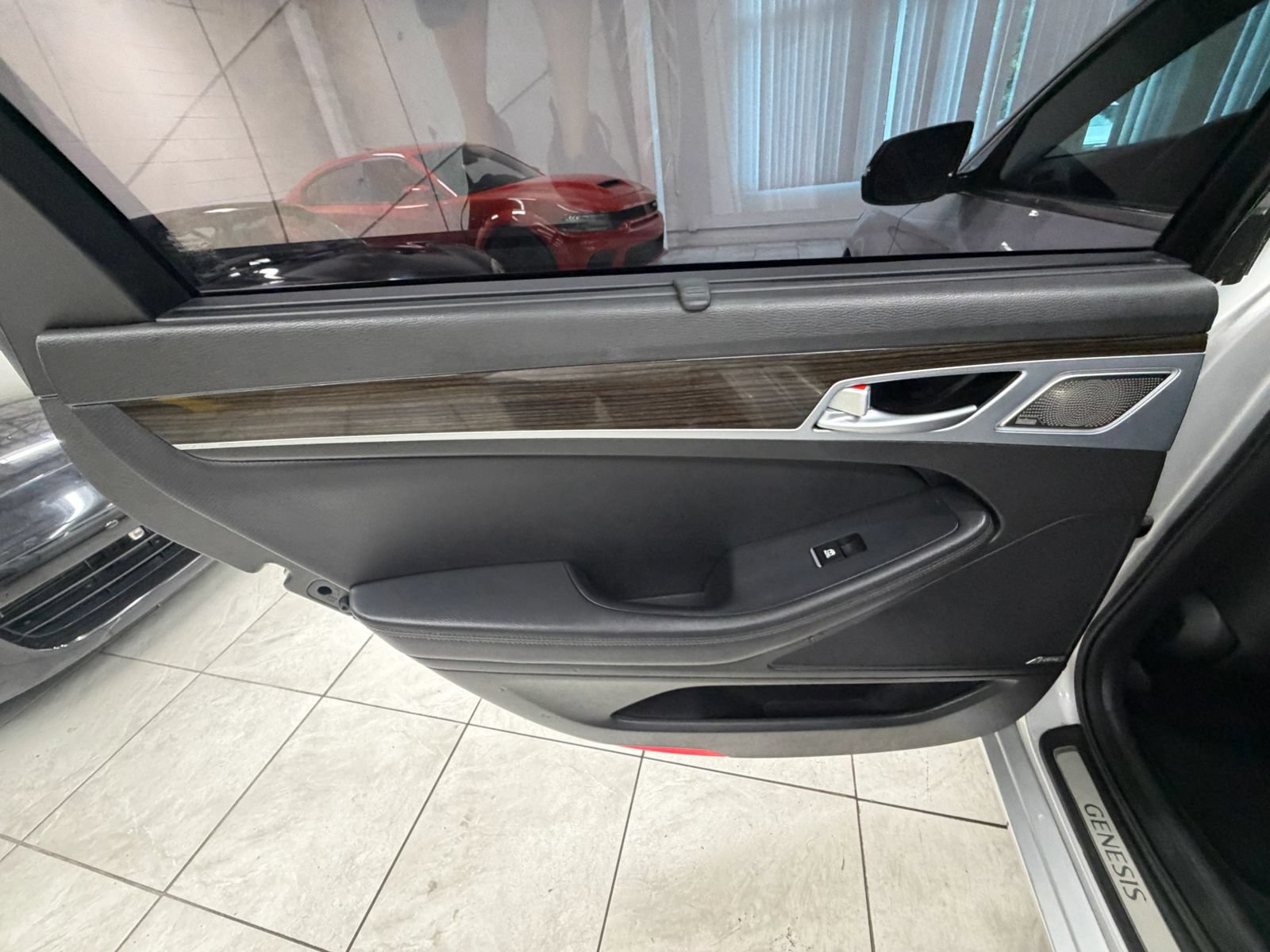 Used 2018 Genesis G80 3.8 w/ Option Group 02 RWD image 15