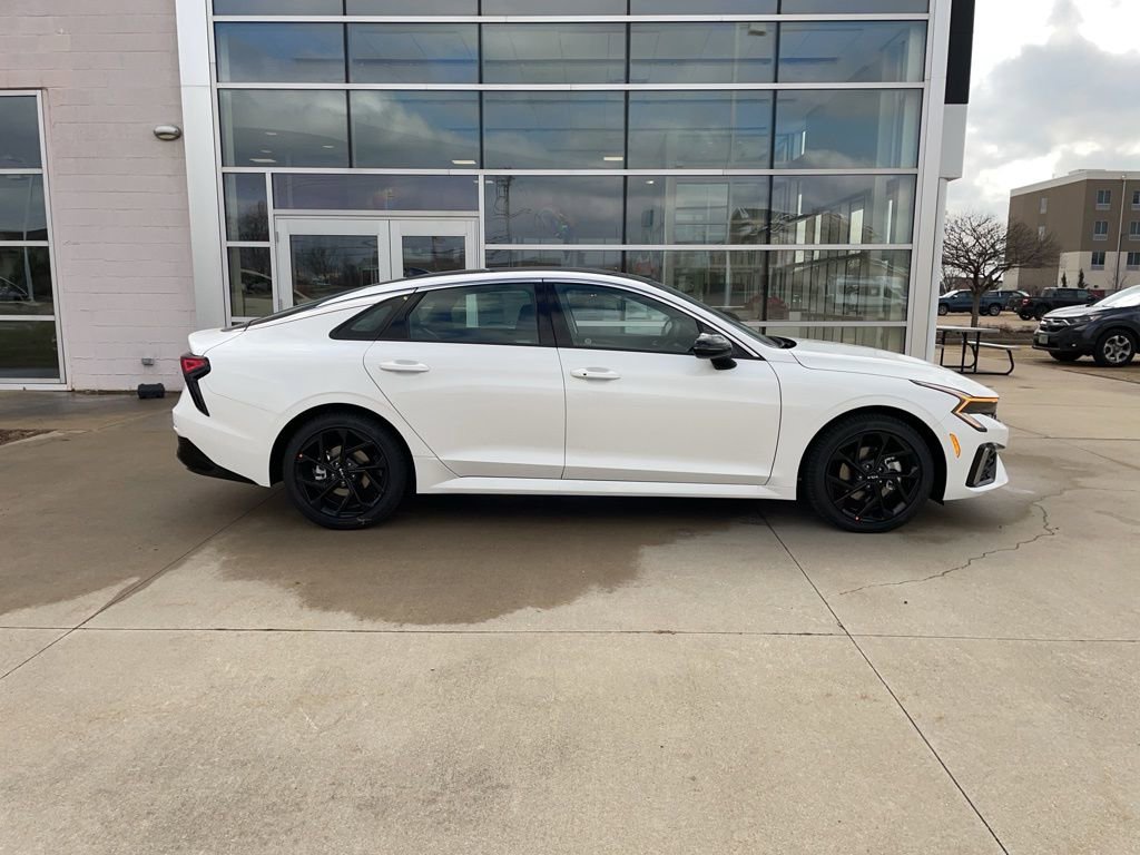 New 2026 Kia K5 GT-Line image 4