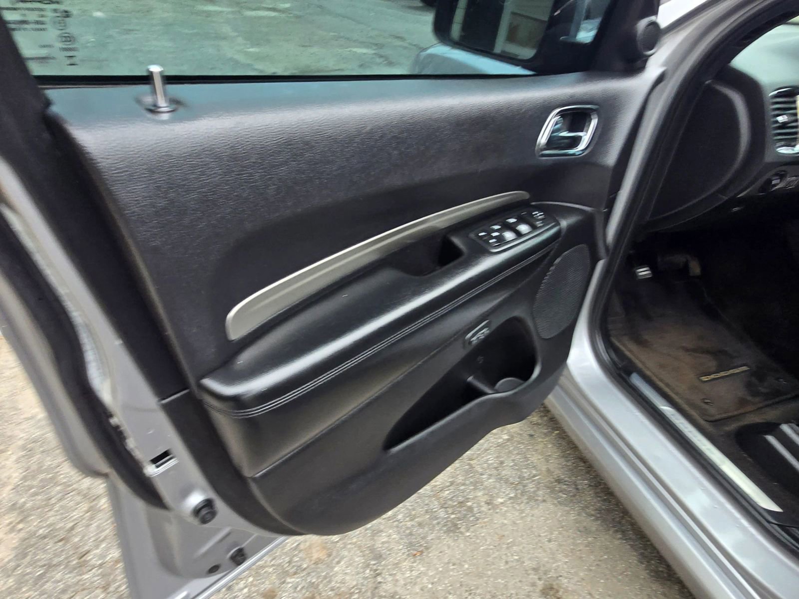 Used 2015 Dodge Durango Limited w/ Nav & Power Liftgate Group image 7