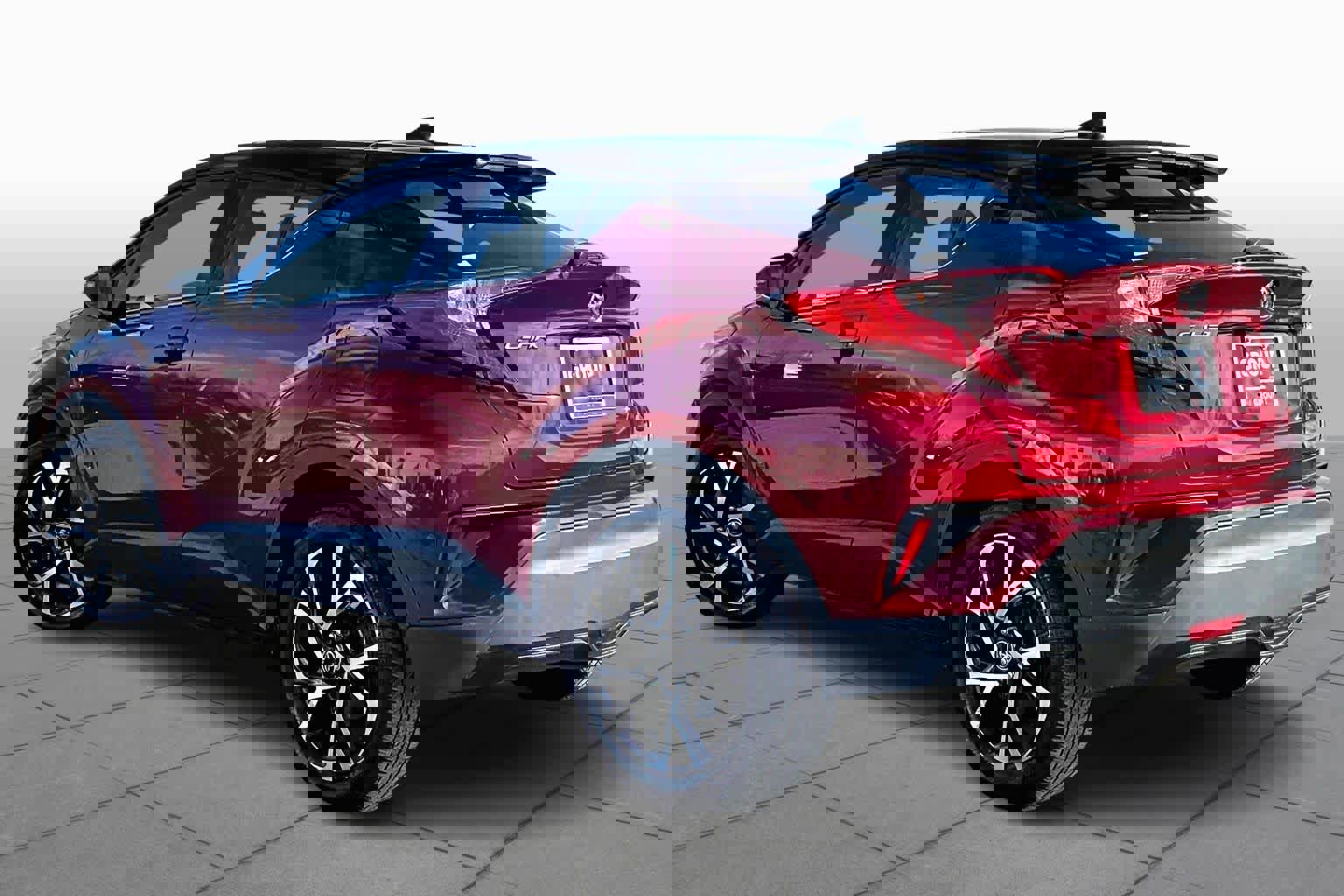 Used 2019 Toyota C-HR Limited image 12