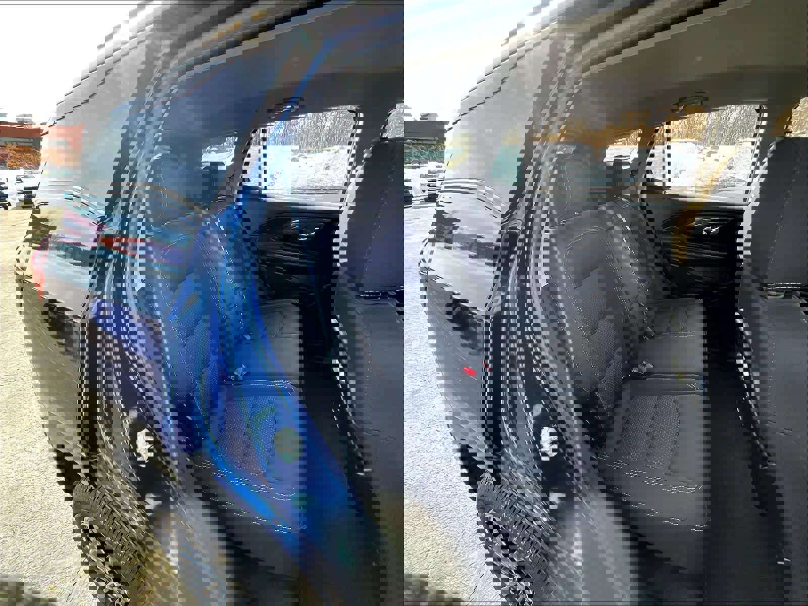 Used 2022 GMC Terrain SLE w/ Driver Convenience Package image 15