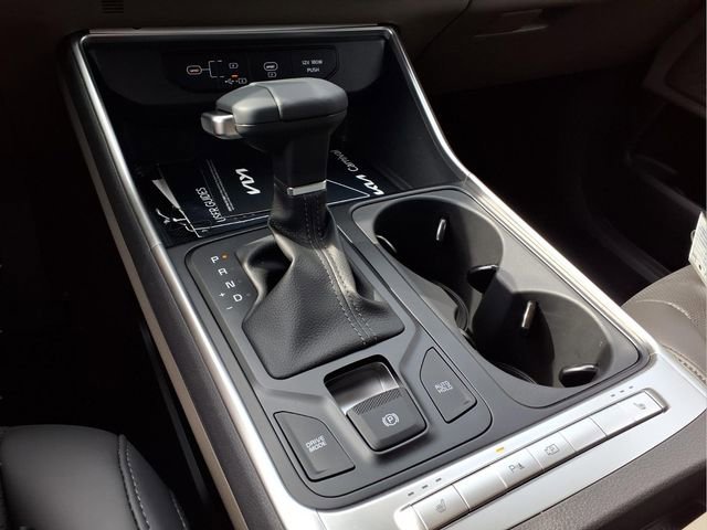 New 2026 Kia Carnival FWD image 8