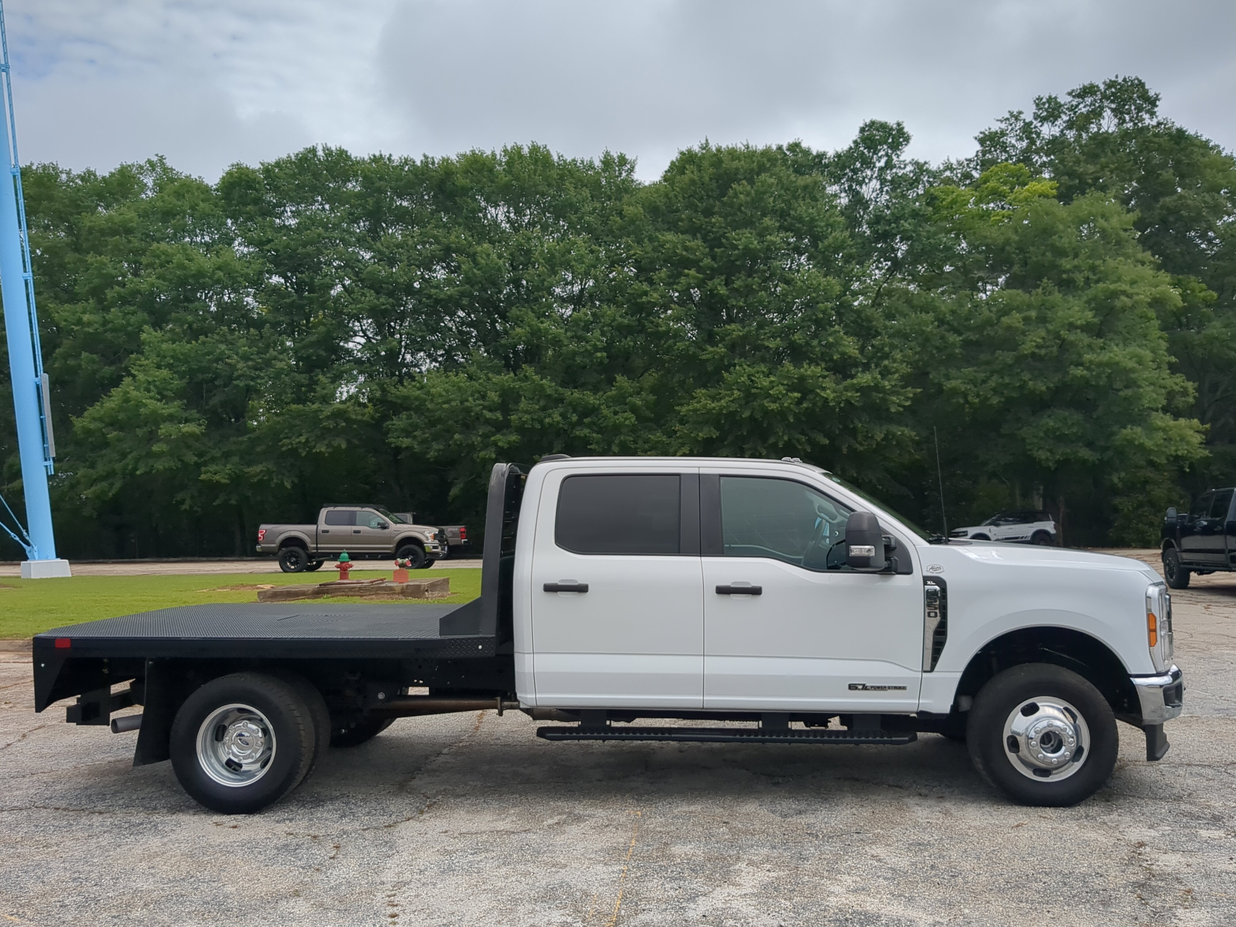 Used 2025 Ford F350 XL w/ XL Chrome Package AWD/4WD video 2