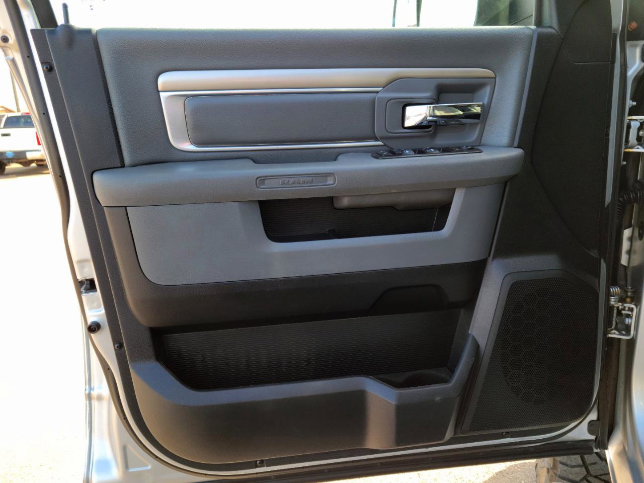 Used 2015 RAM 2500 Big Horn image 8