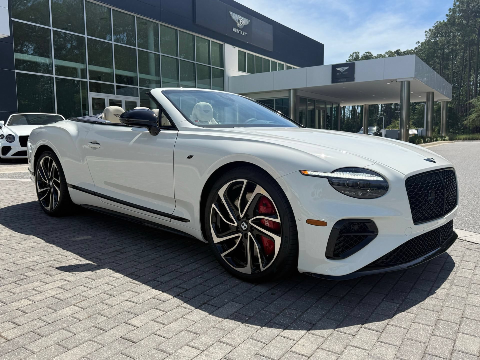 New 2026 Bentley Continental GTC AWD/4WD image 7