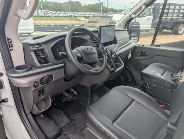 New 2027 Ford Transit 250 148 Medium Roof w/ Load Area Protection Package RWD image 11