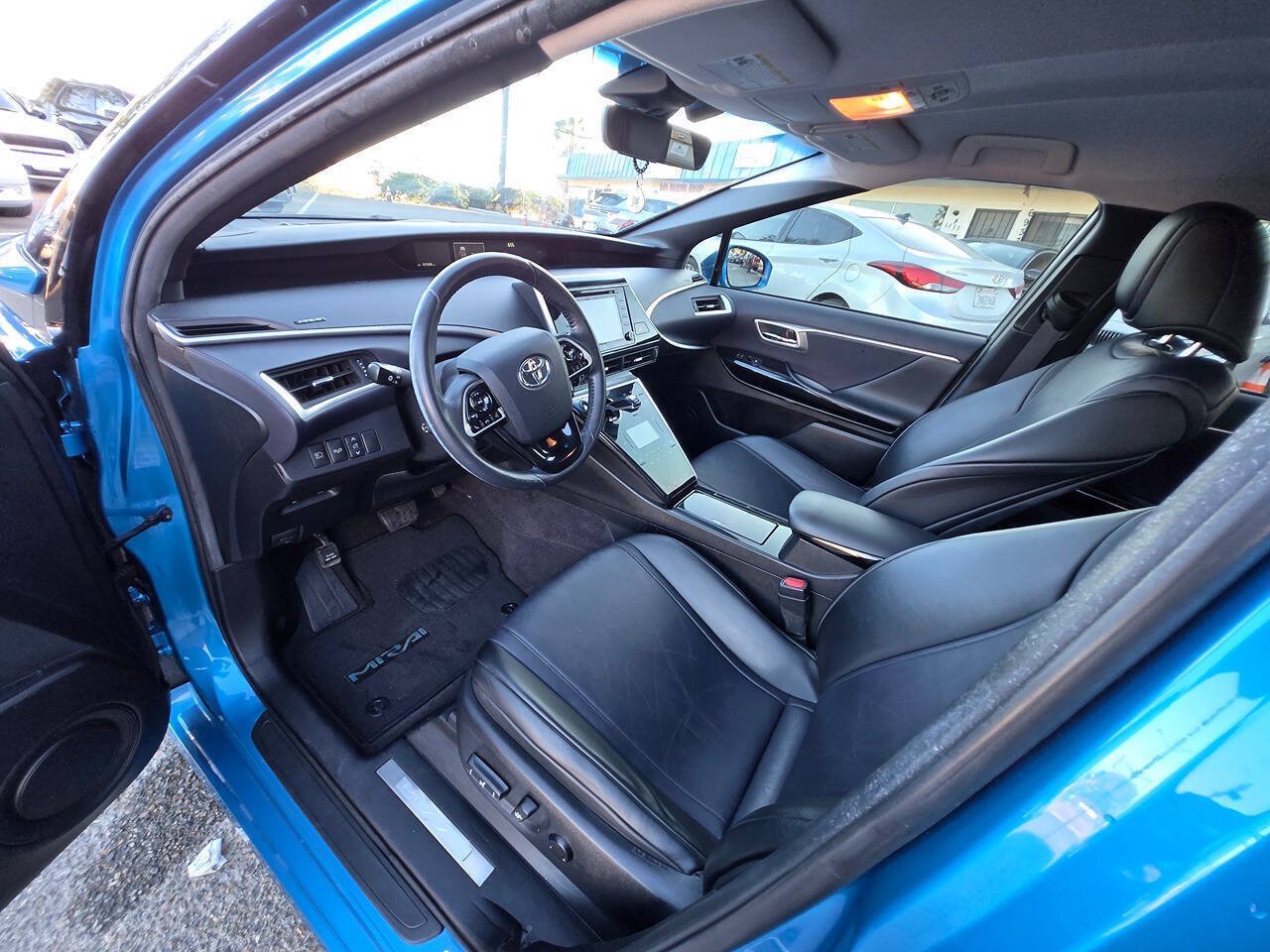 Used 2018 Toyota Mirai FWD image 20
