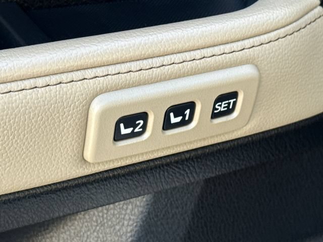 Used 2023 Toyota 4Runner Limited AWD/4WD image 22
