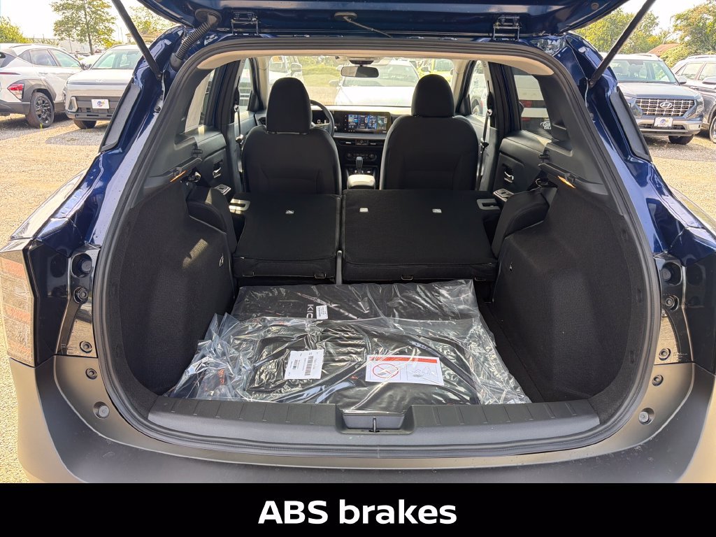 Certified 2027 Nissan Kicks SV w/ Cold Weather Package FWD image 26