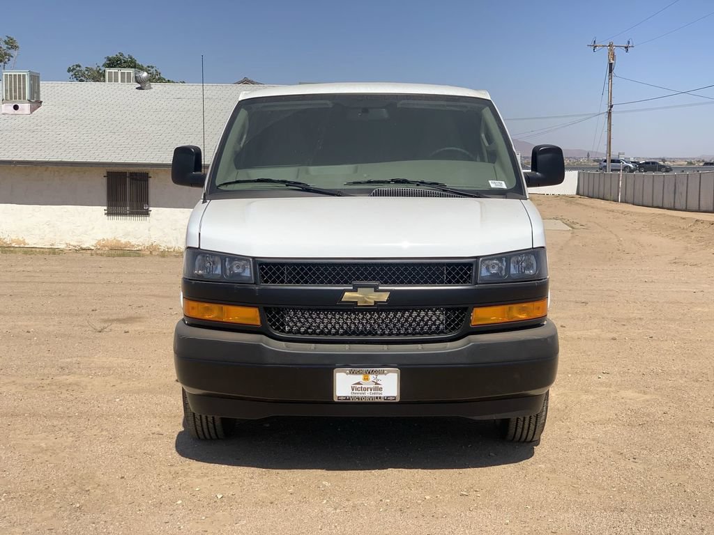 New 2026 Chevrolet Express 2500 RWD image 2