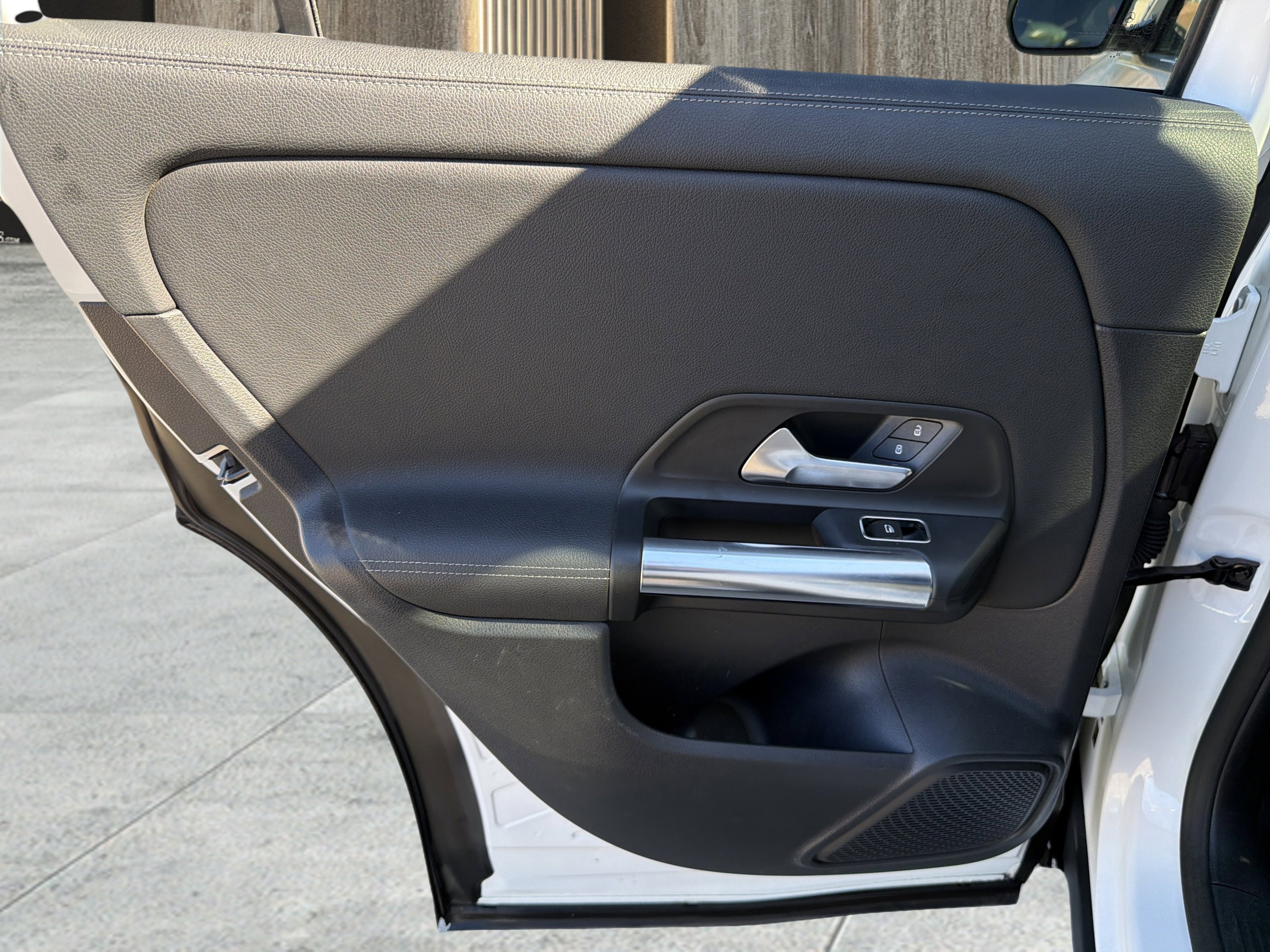 Used 2021 Mercedes-Benz GLA 250 4MATIC w/ Premium Package image 62