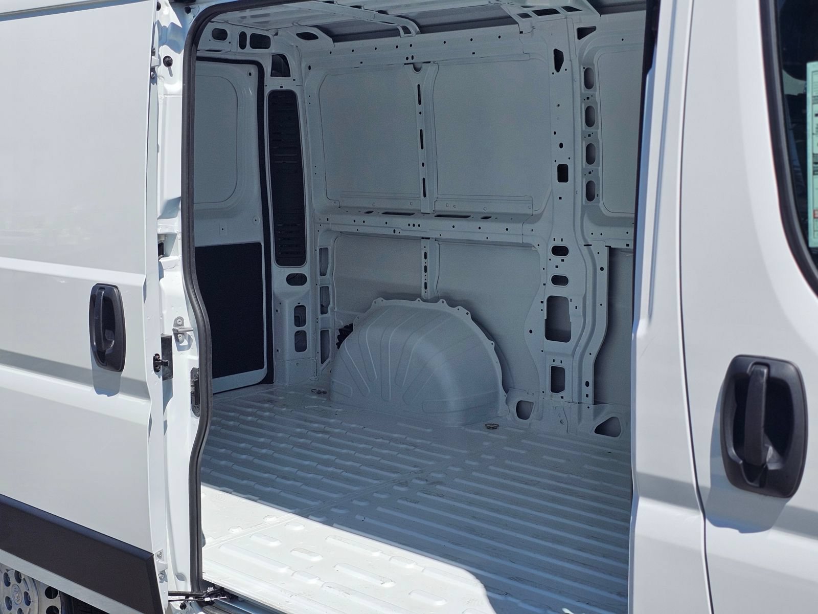 New 2026 RAM ProMaster 2500 FWD image 8