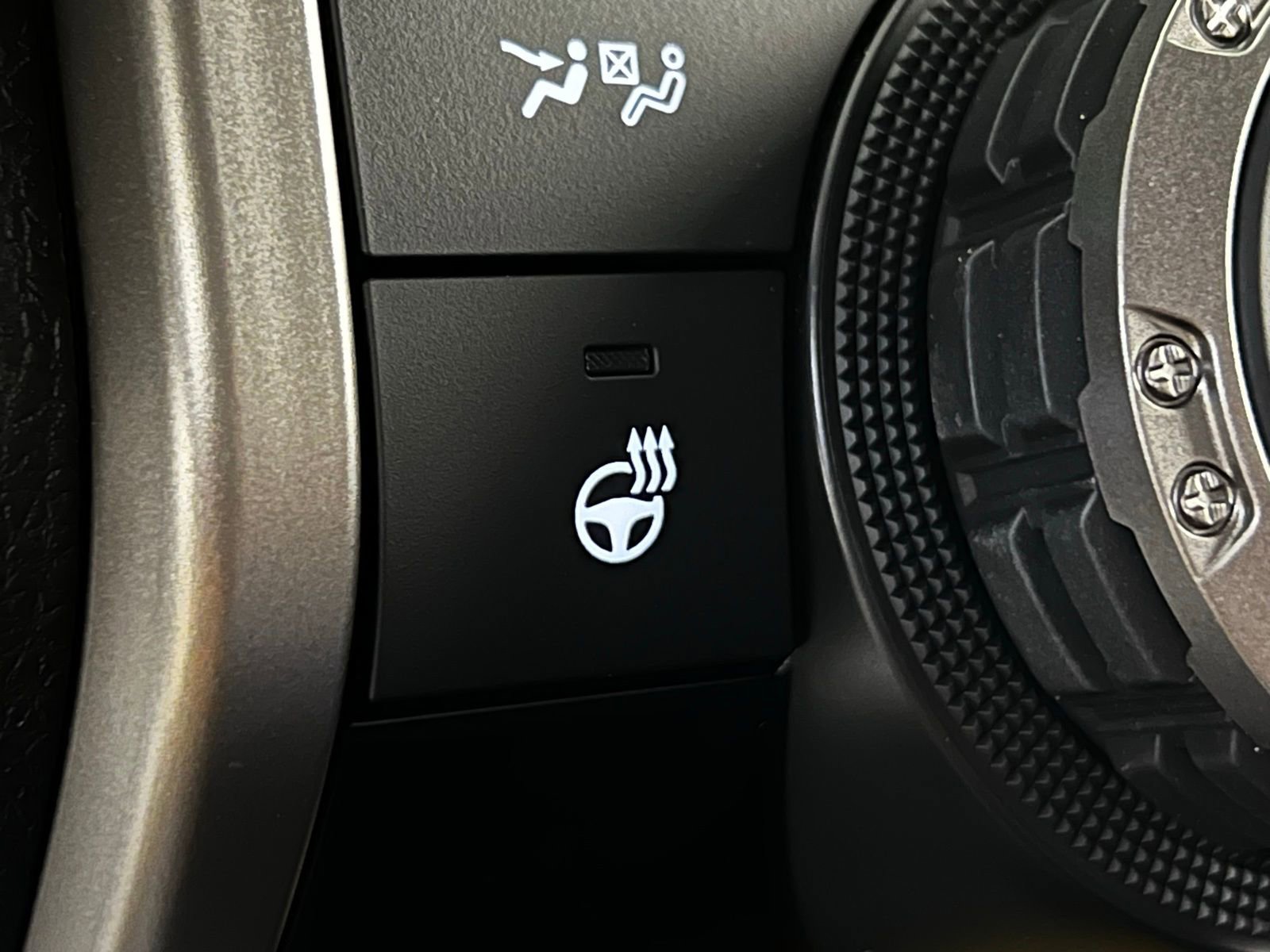 Certified 2025 Toyota 4Runner TRD Off-Road image 20