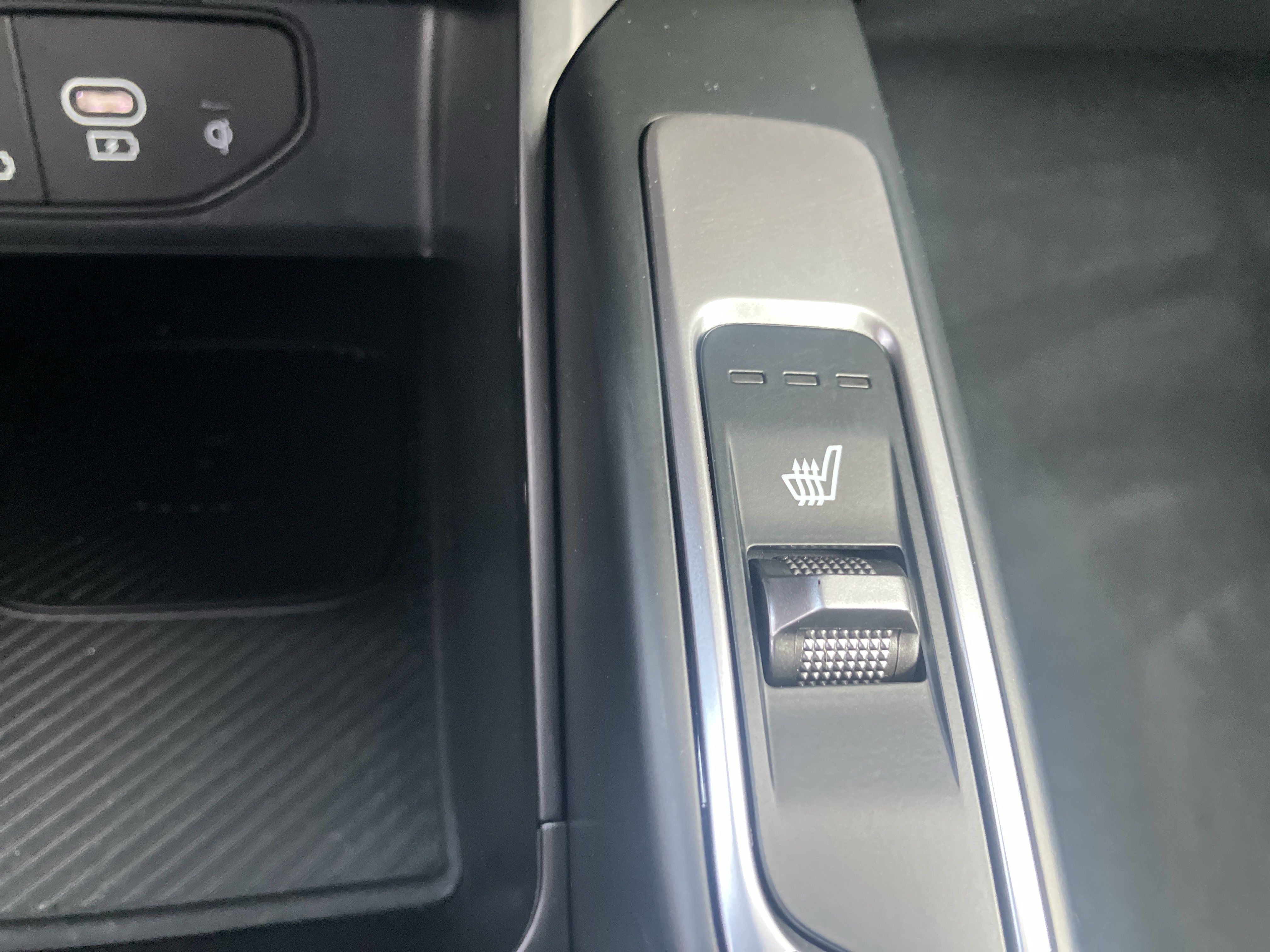 Used 2025 Kia Sorento EX FWD image 29