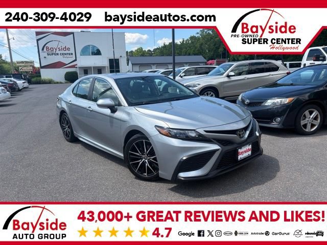 Used 2021 Toyota Camry SE w/ Cold Weather Package