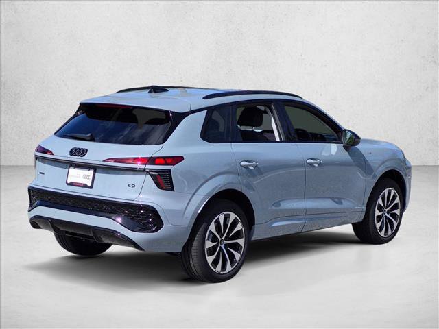 New 2026 Audi Q3 quattro 2.0T AWD/4WD image 2