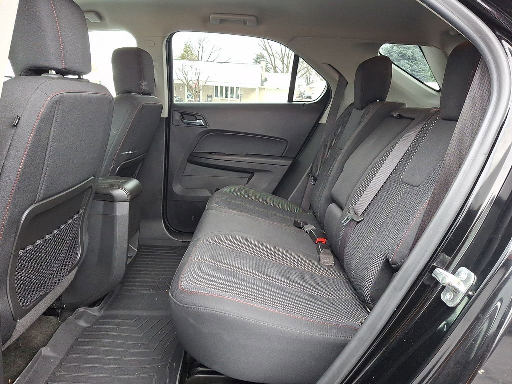 Used 2017 Chevrolet Equinox LT w/ Convenience Package image 9